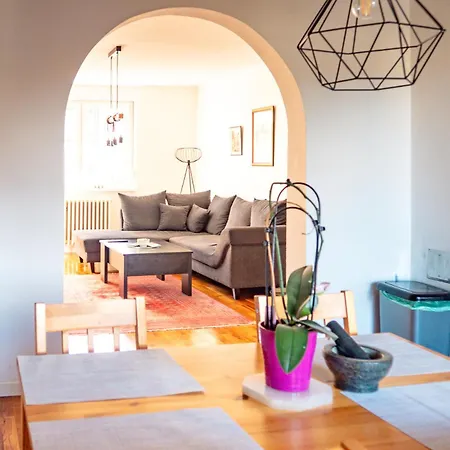 Spacious Cozy Cheyf Sarajevo