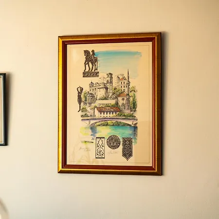 アパート Spacious Cozy Cheyf *