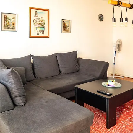 Spacious Cozy Cheyf Lägenhet *
