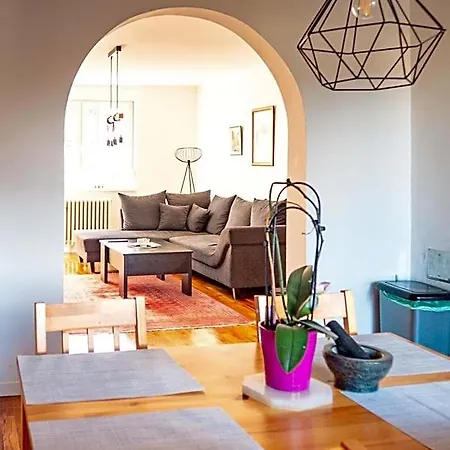 Apartment Spacious Cozy Cheyf
