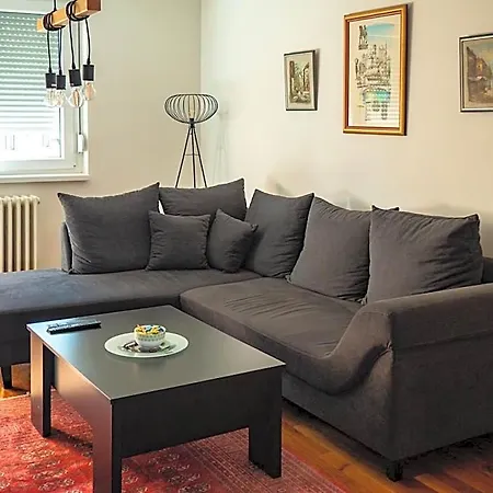 Spacious Cozy Cheyf